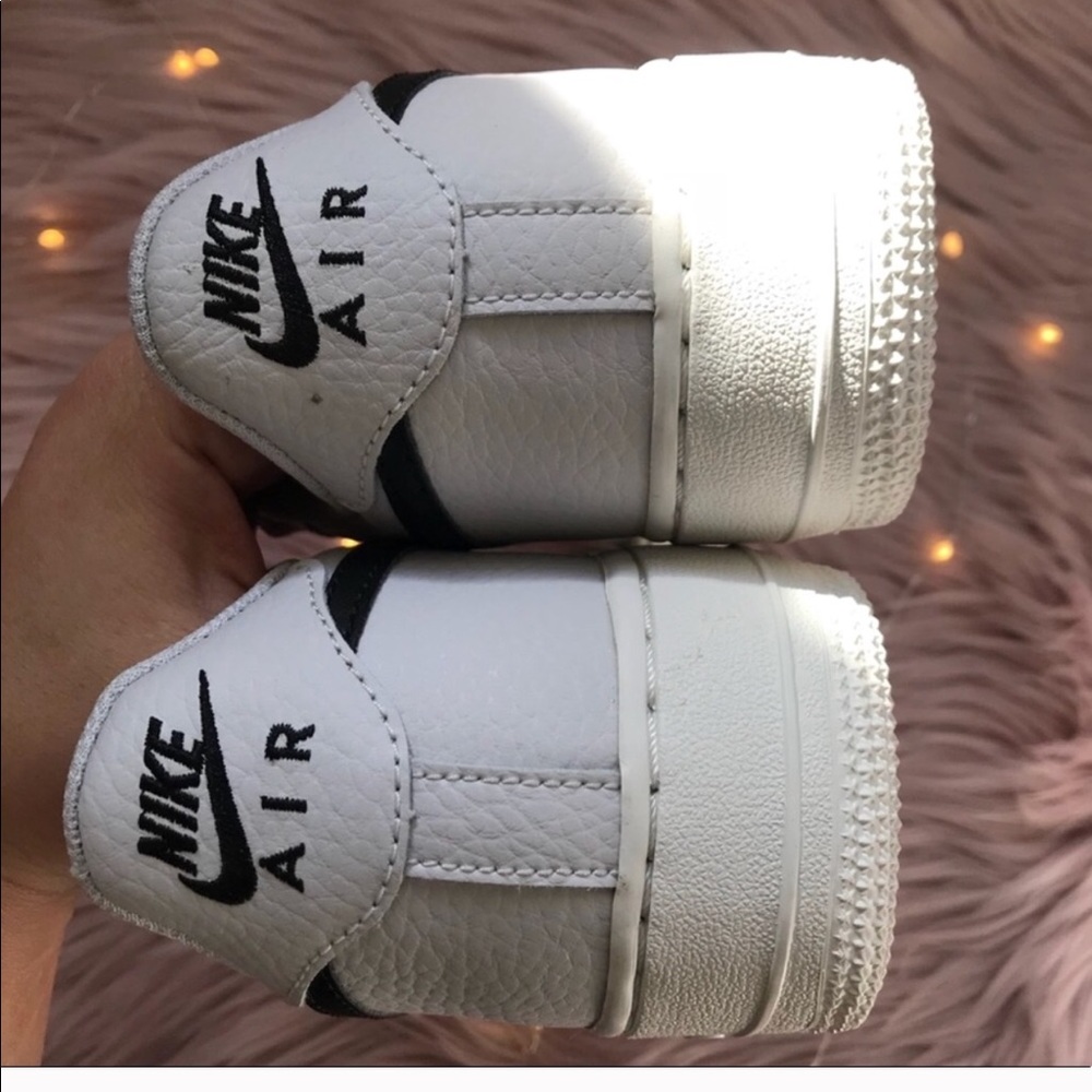 Nike air force 1 low sneaker rare. - Picture 6 of 7